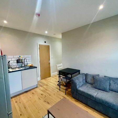 Cosy 1 Bedroom Flat! London Exteriör bild