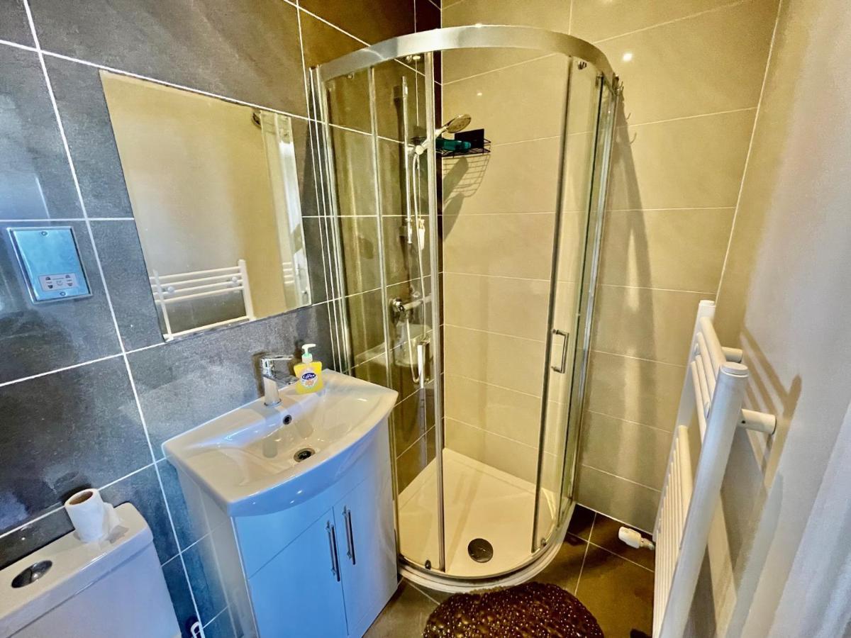 Cosy 1 Bedroom Flat! London Exteriör bild