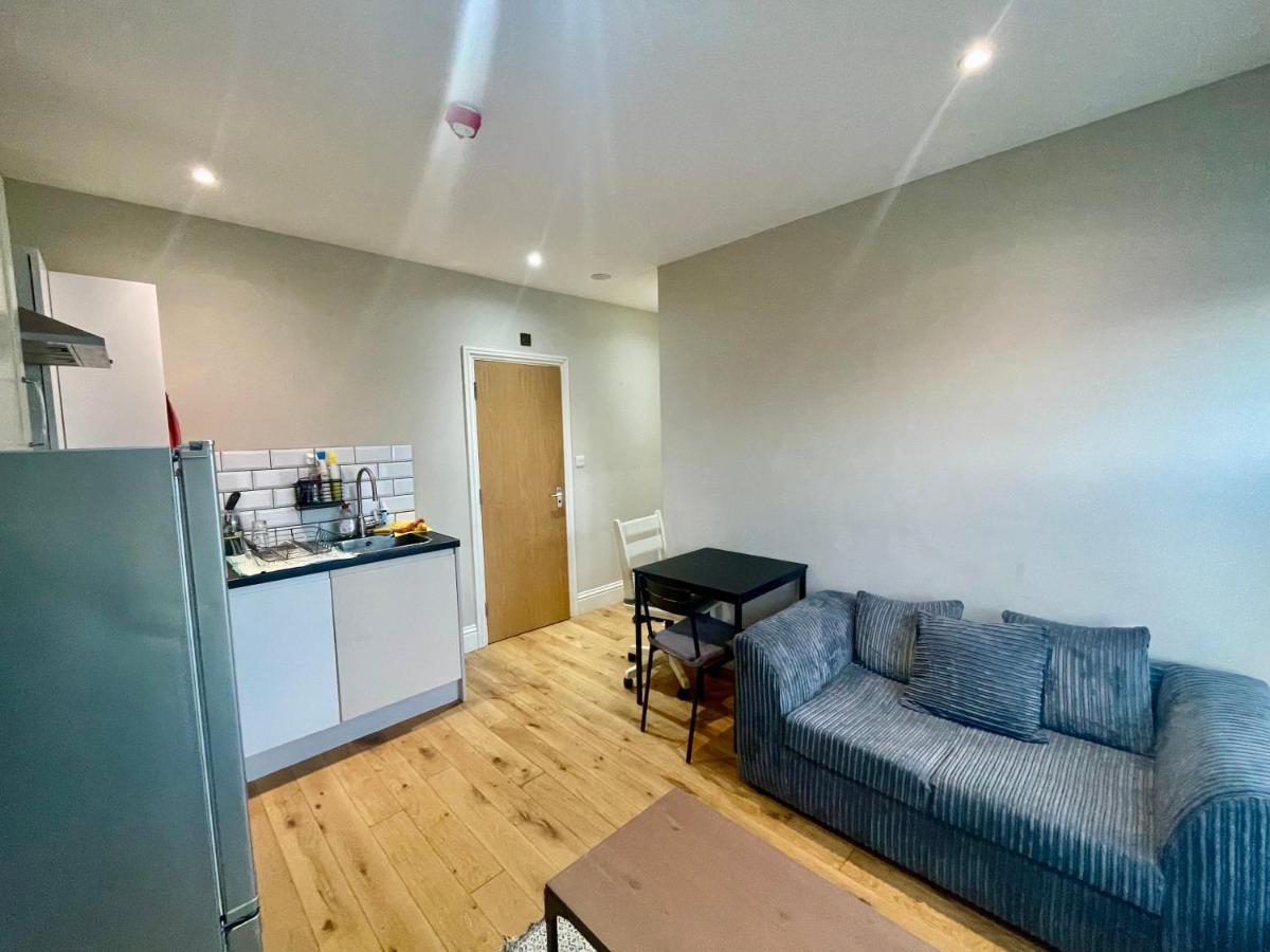 Cosy 1 Bedroom Flat! London Exteriör bild